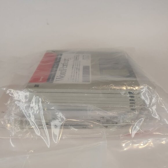 Factory Sealed Word Perfect for Windows Version 6.1 12 3.5" Floppy Disks - Picture 8 of 8